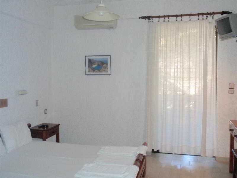 Fevro Hotel أغيا غاليني المظهر الخارجي الصورة